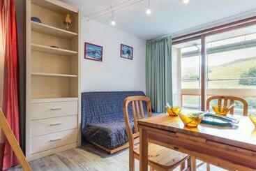 Жильё для туристов Studio Le Corbier, 1 Pièce, 4 Personnes   Fr 1 267 233