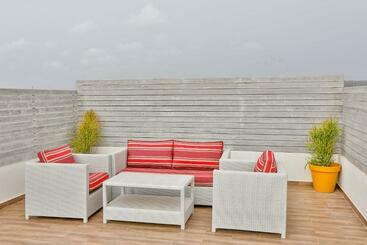 Pisos turísticos Two Stylish Apartments Together