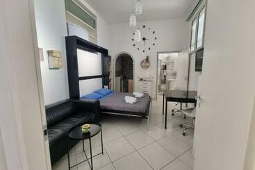 شقق خاصة سياحية Apartments In Pompeii Ruins With Garage