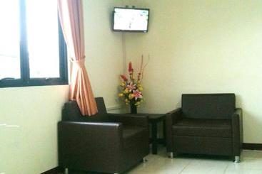 هتل Aroma Inn Pontianak