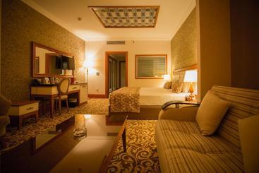 هتل Ramada By Wyndham   Sulaymaniyah Salim Street