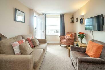 דירות לתיירים The Haven At Coastguard Court   Aldeburgh Coastal Cottages