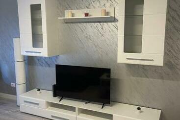 דירות לתיירים Apartament Incantator In Roman