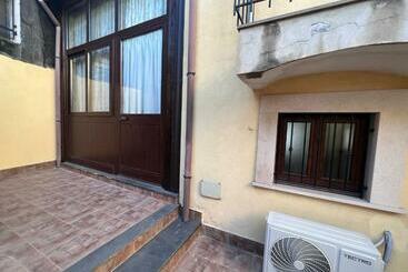 游客公寓 Esclusivo Cortile Duca D Aosta Ai Piedi Dell Etna
