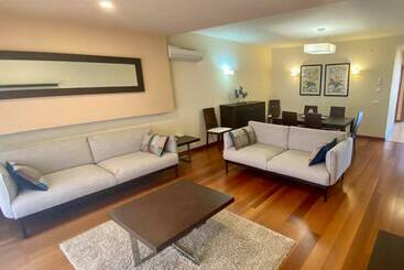 Жильё для туристов Baia Da Luz   Nuzone Apartment