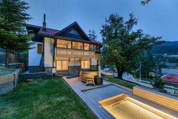 ツーリストアパートメント Blend Mountain Villa