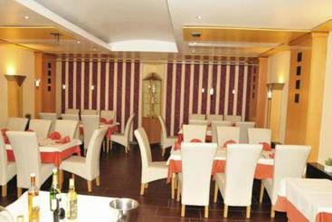 هتل Ristorante Kurtz