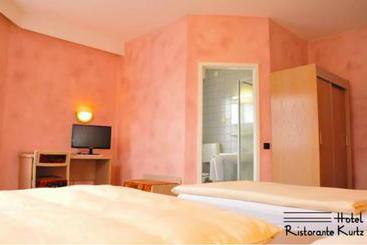 هتل Ristorante Kurtz