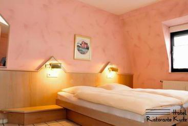 هتل Ristorante Kurtz