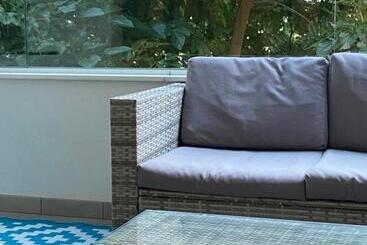شقق خاصة سياحية New 3 Bed Apartment Estepona Town With Pool