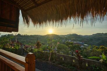 펜션 Alit Cottage