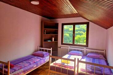 شقق خاصة سياحية Vikendica Foča