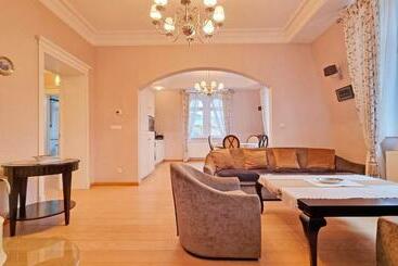 آپارتمانهای توریستها Luxury Apartment Diamond