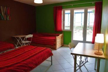 هتل Bungalows & Rooms   Gît ôstal