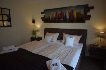 호텔 Ferienwohnung Und Appartementvermietung Haus Kaiser