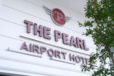 Hotel The Pearl Airport
