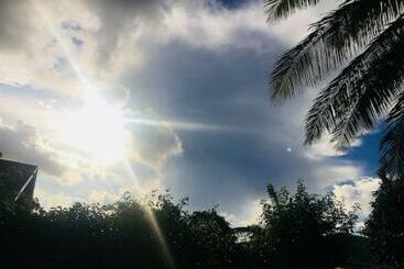 پانسیون Room In Apartment Bahamas Petapat Suite