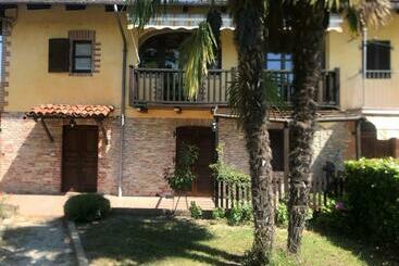 펜션 Piedmont Holidays