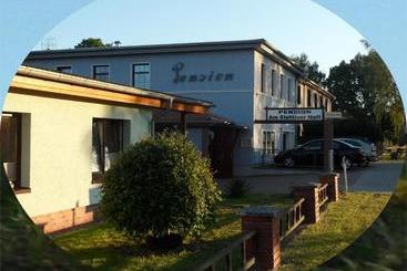 住宿加早餐  Pension Am Stettiner Haff