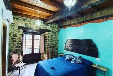 فندق Hostal La Medina De Camponaraya