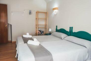 פנסיון Hostal Cristina