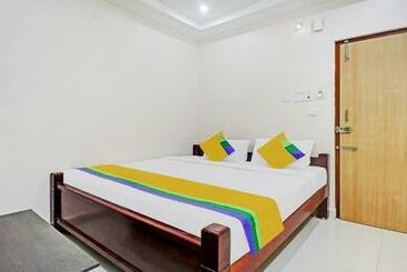 هتل Itsy By Treebo Vardhan Stay Inn