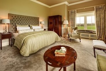 هتل Luttrellstown Castle Resort