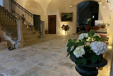 펜션 Palazzo Laureano   Dimora Storica