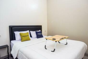 Urbanview Hotel Syariah John Sweet Home By Reddoorz