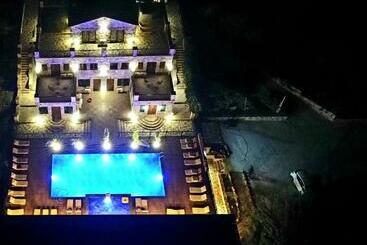 酒店 Limni Resort
