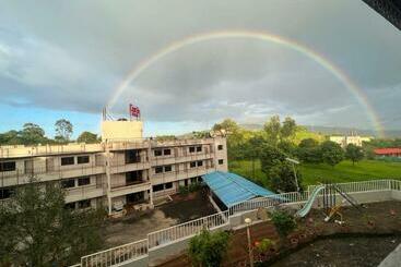 בית מלון כפרי Walstar S Castle View