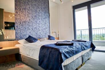 شقق خاصة سياحية Ellby Apartman   Penthouse   Hostaid