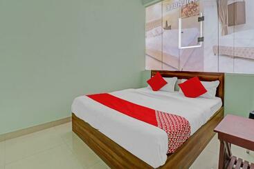 Hotelli Oyo 87167 Sri Ranganatha Boarding And Lodging