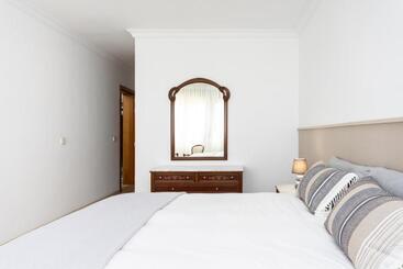 Tourist flats Chalet Con Vistas Al Mar En Santa Cruz De Tenerife