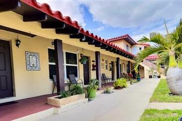پانسیون Casa Sul Mare, Quiet Oasis Close To The Beach