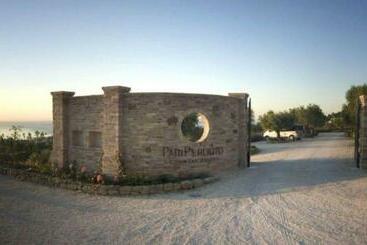 Pamperduto Country Resort