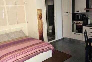 דירות לתיירים [free Parking]appartamento Angolo Di Relax!!!