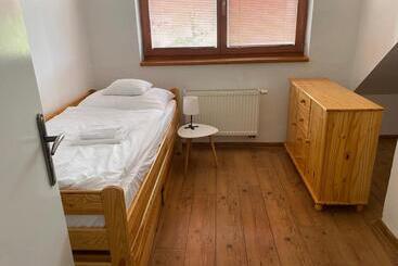 Жильё для туристов Sunny Attic Apartment