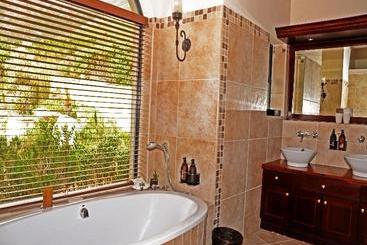 洋房  Bezweni Lodge