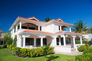هتل Isla Bonita Yacht Club