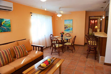 هتل Isla Bonita Yacht Club