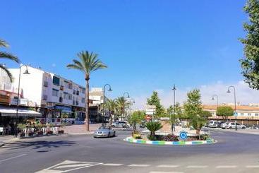 Las Buganvillas