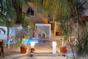 پانسیون Brisamar Guesthouse