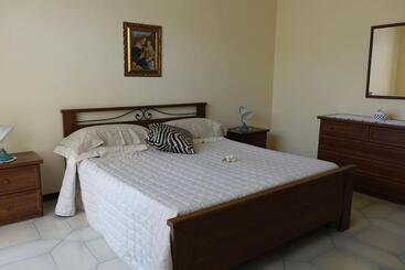 آپارتمانهای توریستها Casa Vacanza, Le 5 Palme, A Trani