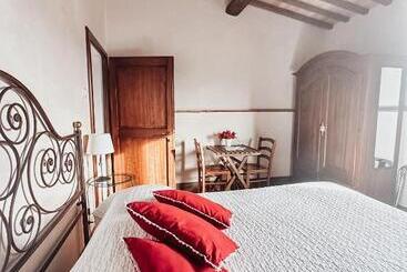 צימר Antica Torre Del Borgo