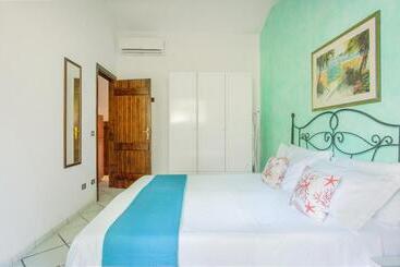 آپارتمانهای توریستها Villa Maria   Capo D Orso   Home And More