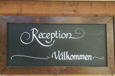 تختخواب و صبحانه Dialog Hotel Västerås
