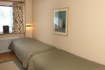تختخواب و صبحانه Dialog Hotel Västerås