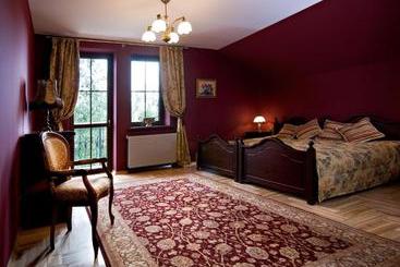 ホテル Dom Bankietowy Arkadia