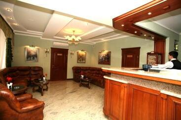 فندق Duet Plus